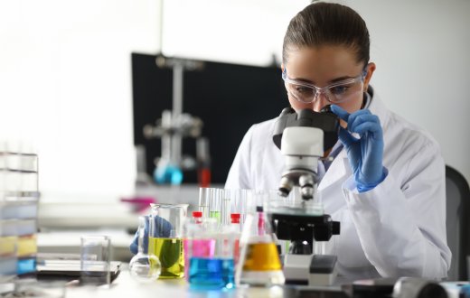 Carnot MICA_AdobeStock_polymères fluorés.jpeg